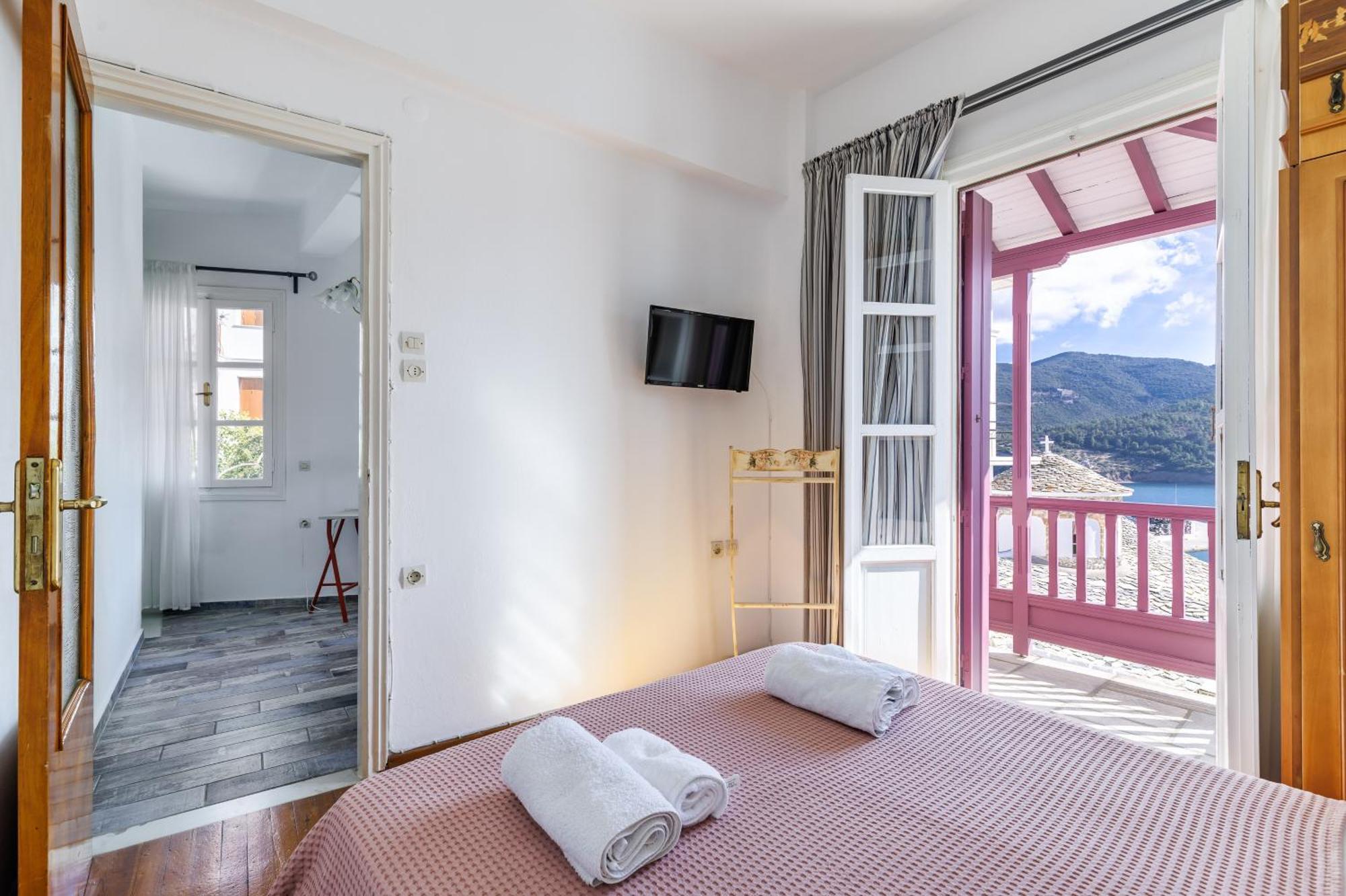 Skopelos Antonia House Exterior photo